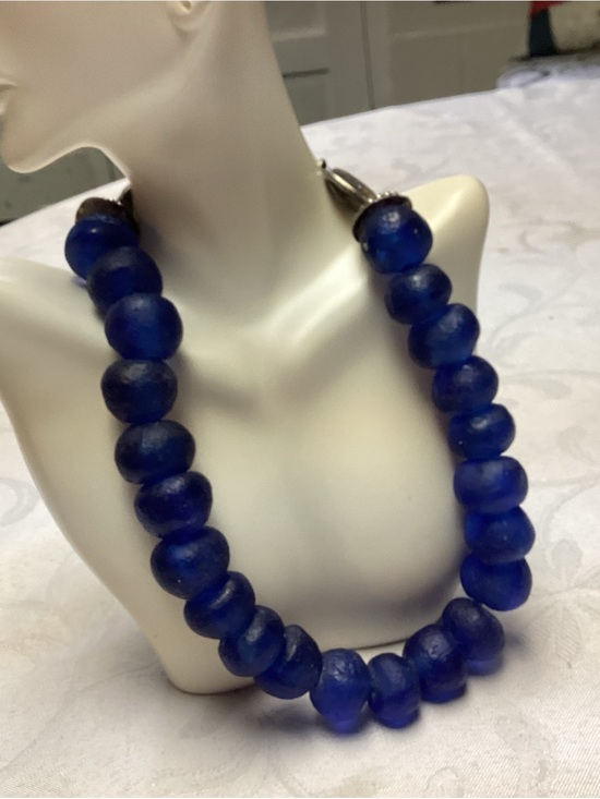 Jewelry - Bold Cobalt Blue Glass. Stunning Bead Necklace💙💙💙💙💙